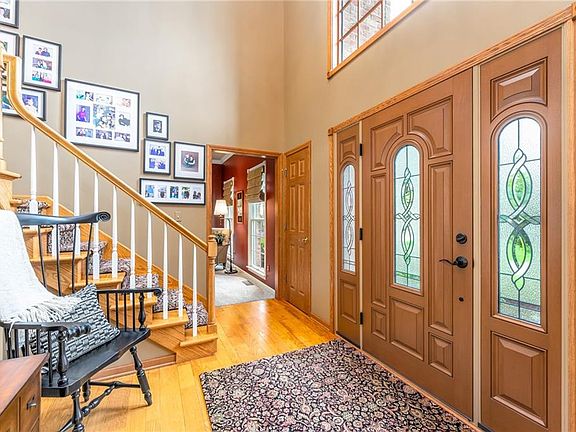 4th image of 8495 Ivy Hill Dr