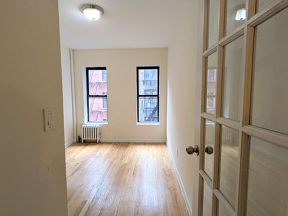 4th image of 506 E 82nd St APT 9