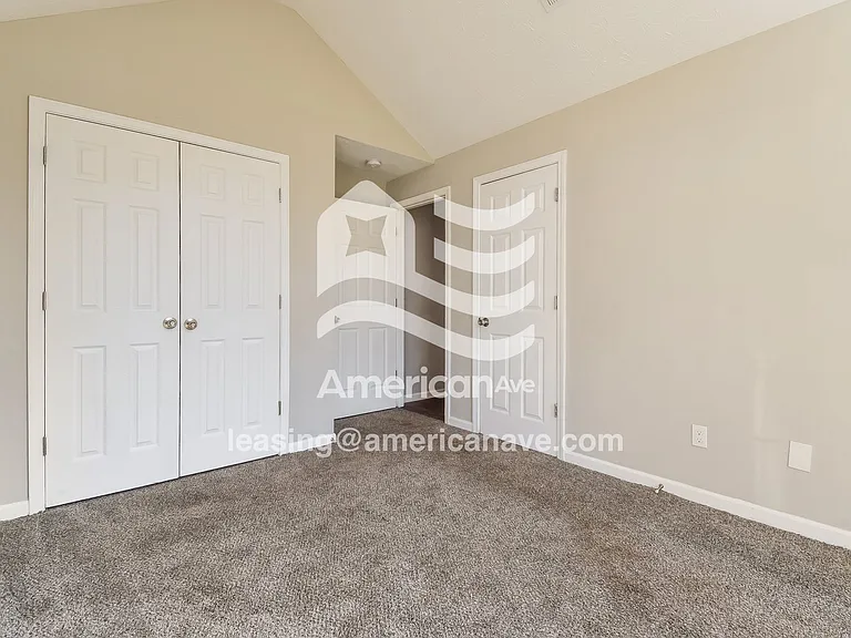 1346233_012_wm_-_bedroom_13590173.jpg