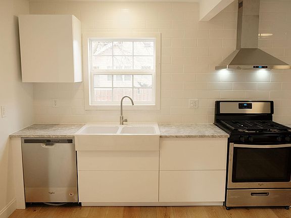 5th image of 307 Park Ave