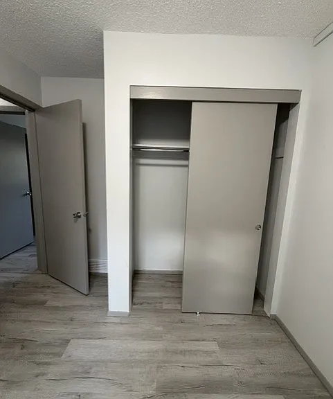 1809 Garry Ave NW — Photo 3
