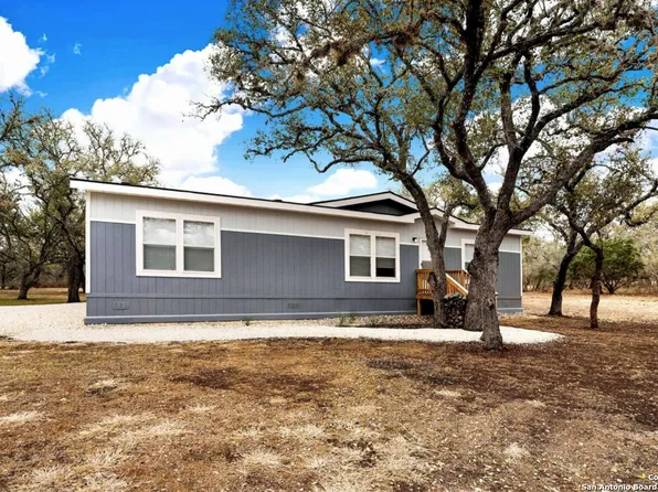 399 Private 1523, Bandera, TX 78003