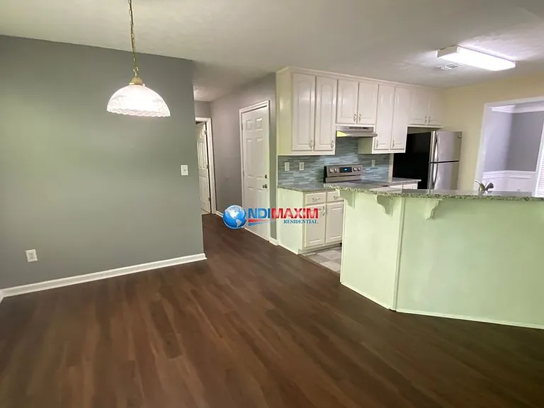 705 Simon Ive Dr — Photo 6