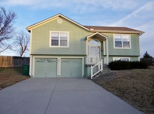 1325 S Huntington Dr, Greenwood, MO 64034