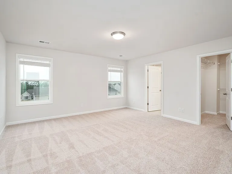 775 Justify Loop — Photo 24