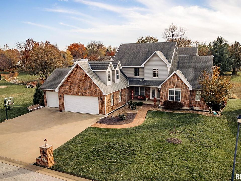 1st image of 3216 Coral Dr