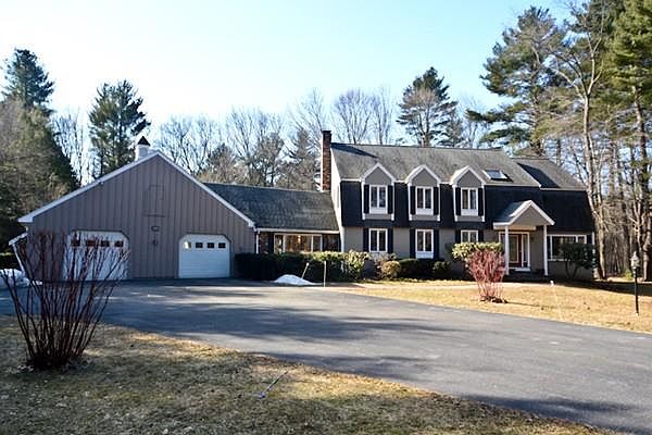 1st image of 205 Brentwood Cir