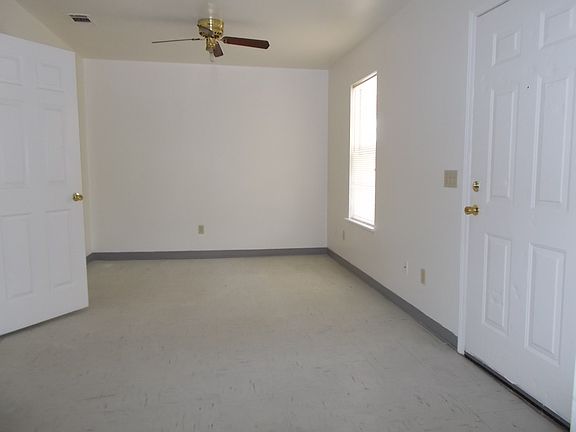 4th image of 301 N Rogers St APT 17