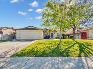 113 Old Drovers Ln, Bakersfield, CA 93307