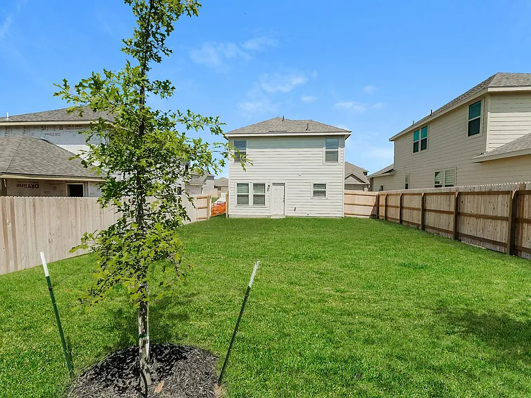 9314 Dogwood Hl — Photo 5