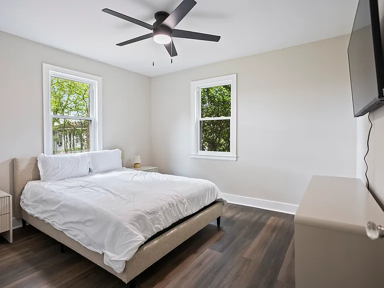 1734 Drexel Ave — Photo 12
