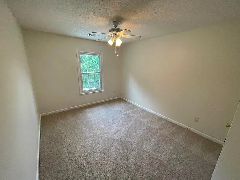 13580 Weycroft Cir — Photo 16