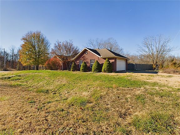 3rd image of 42 Milsap Cir