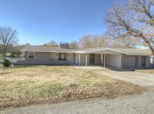 2221 Cherokee Ave, Baxter Springs, KS 66713