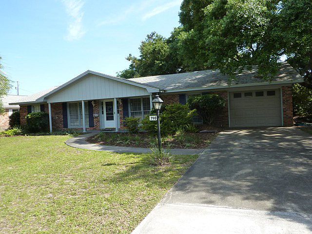 1st image of 790 S Beachview Dr