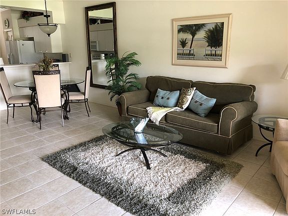 2nd image of 10453 Washingtonia Palm Way APT 3324