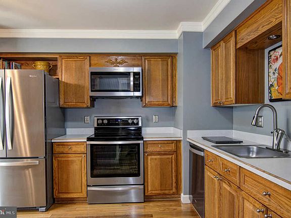 5th image of 12657 Marcum Ct