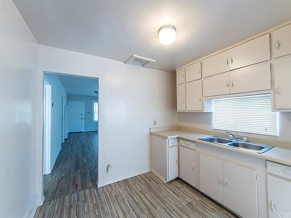 5th image of 4114 E 60th St