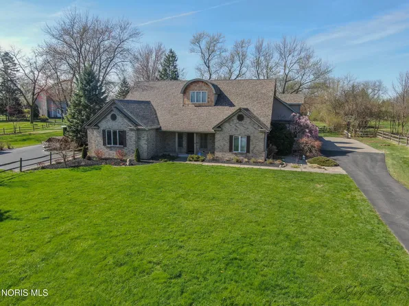 28375 White Rd, Perrysburg, OH 43551