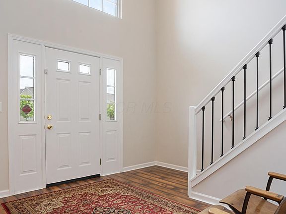 5th image of 144 Parkdale Dr