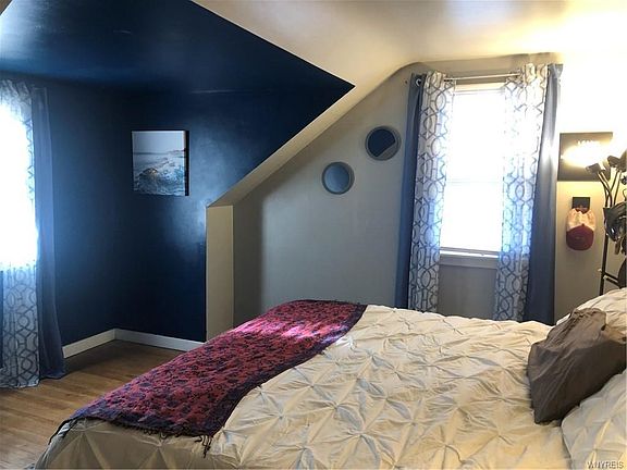 4th image of 233 Lamont Dr
