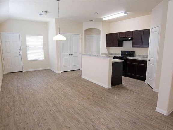 4th image of 849 Canton Grass Ln