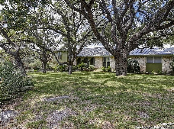 5th image of 101 Fairway Cir