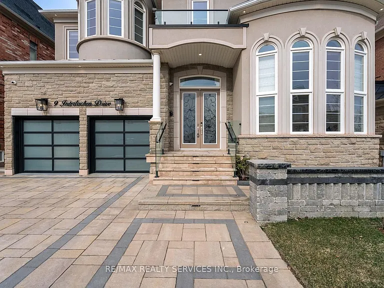9 Interlacken Dr — Photo 1