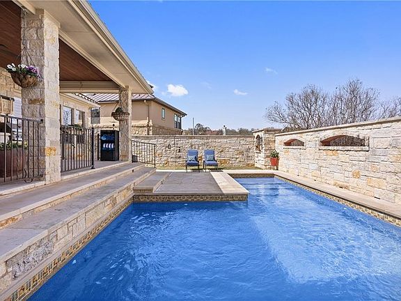2nd image of 37 The Hills Dr
