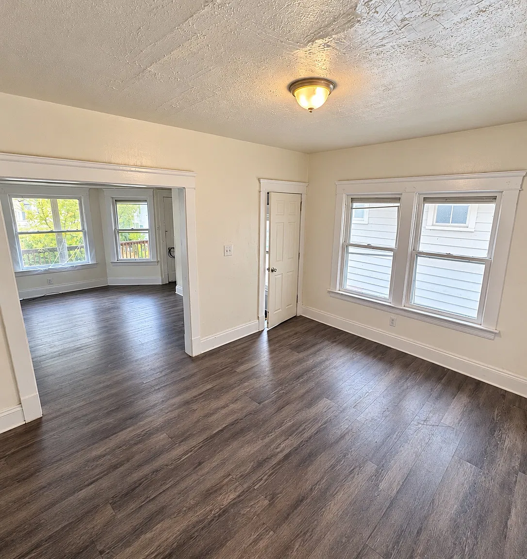 4 bed, 1305 sqft, $1,300 — Photo 4