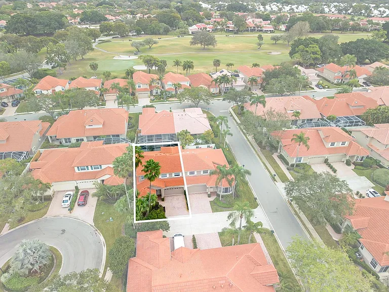 33 Monterey Pointe Dr — Photo 34
