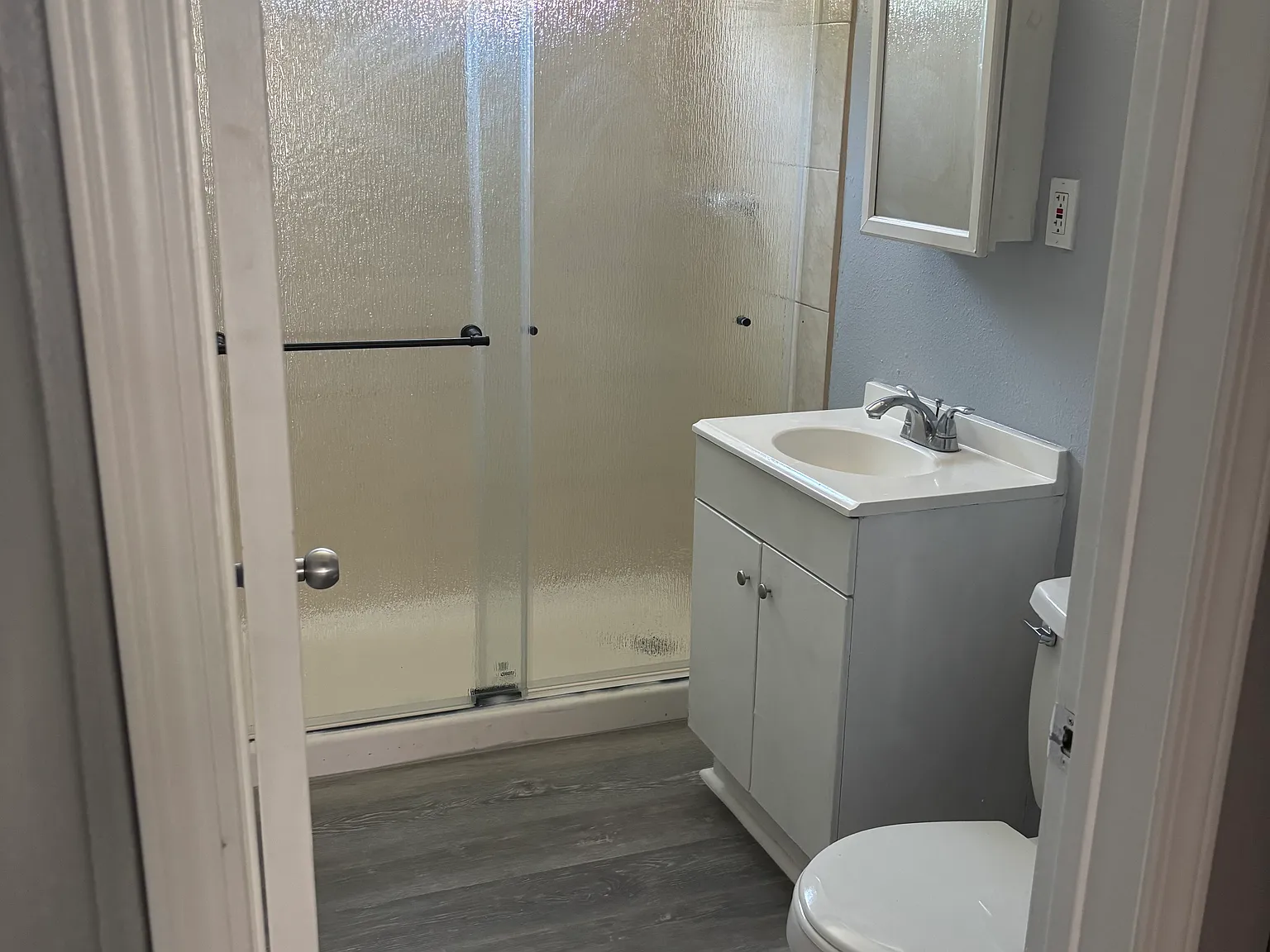 2 bed, 625 sqft, $2,025 — Photo 2