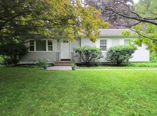 65 Hillside Rd, Poughquag, NY 12570