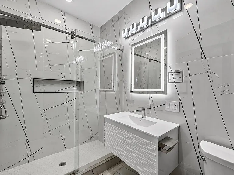 414 New York Ave #1A — Photo 12