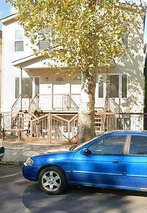 3 bed, 1.0 bath, $2,900 — Photo 1