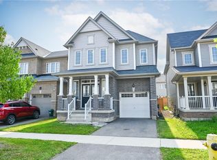 11 Honey Comb Trl, Thorold, ON L3B 0G8