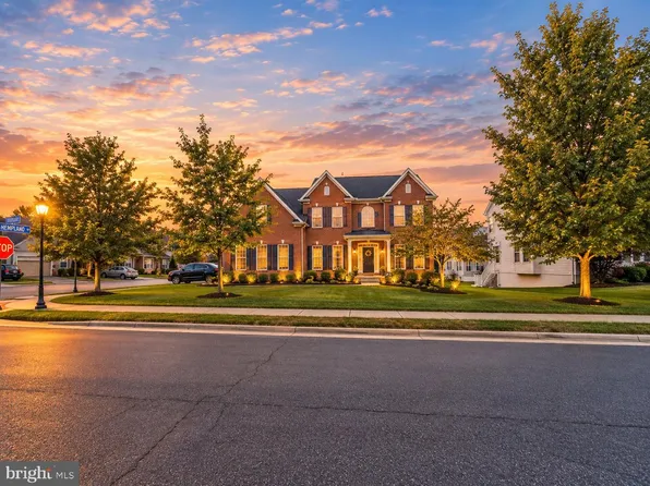 44366 Hempland Dr, Ashburn, VA 20147