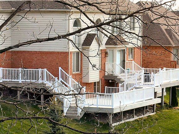 3rd image of 16188 Jenny Dr