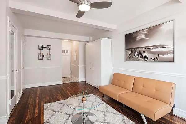 Rented by Compass | media 13