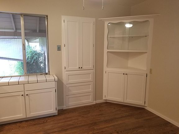 3rd image of 4208 Berrendo Dr