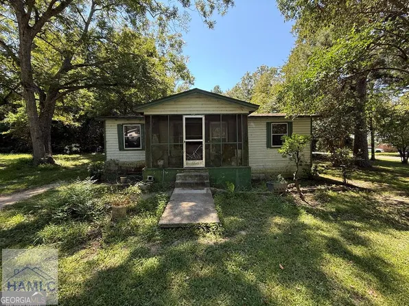 416 Abram St, Sylvania, GA 30467