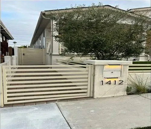 1412 Marine Ave Photo 1