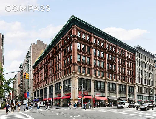 Sold by Compass | media 32