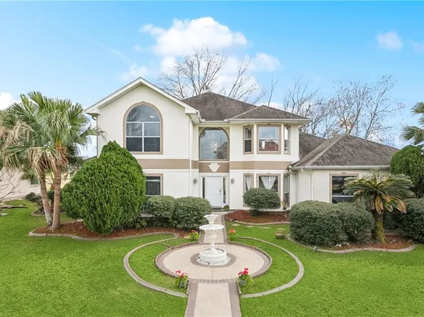 1320 Lake Louise Dr, Gretna, LA 70056
