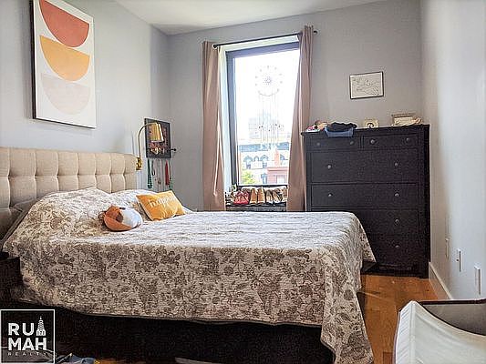 3rd image of 973 Lafayette Ave #2A