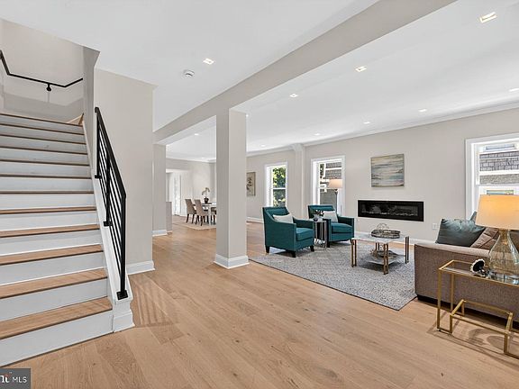 5th image of 1317 Gallatin St NW