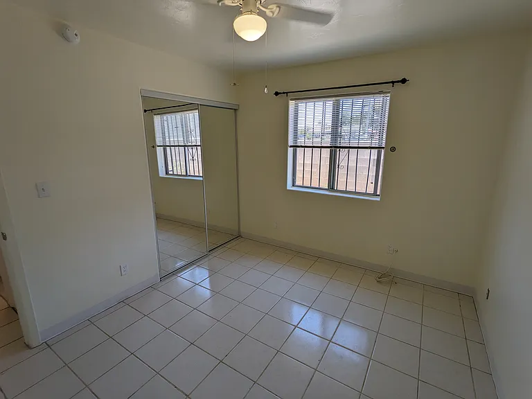 201 W Kentucky St #3 — Photo 12