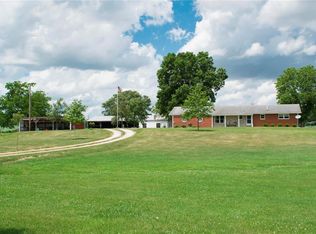 10303 Brickey Rd, Red Bud, IL 62278