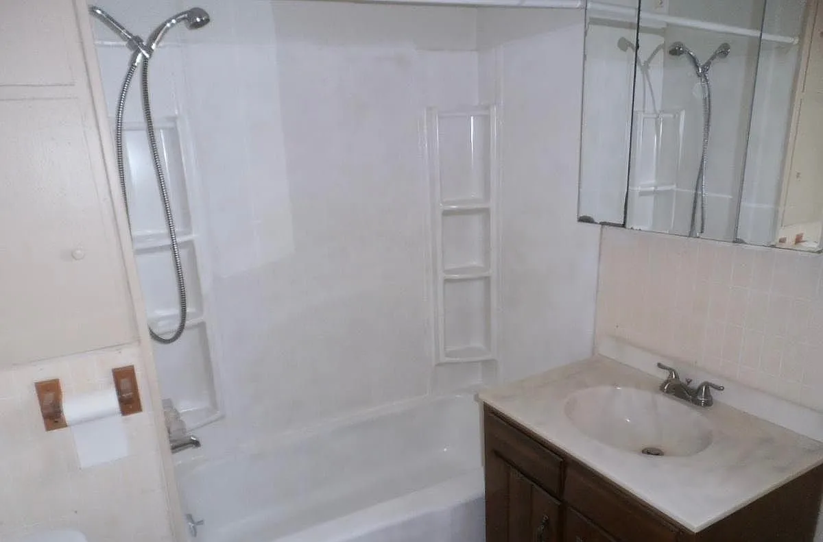 628 N Kansas St — Photo 4