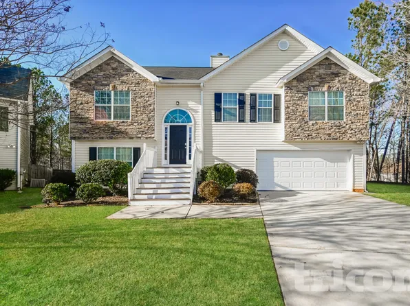 1270 Saint Francis Ct, Locust Grove, GA 30248